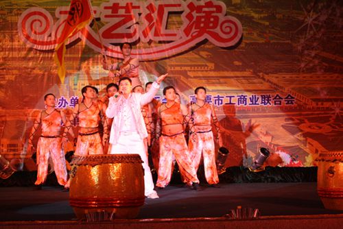 豪氣面對萬(wàn)重浪 要做就做大將軍
(圖1)