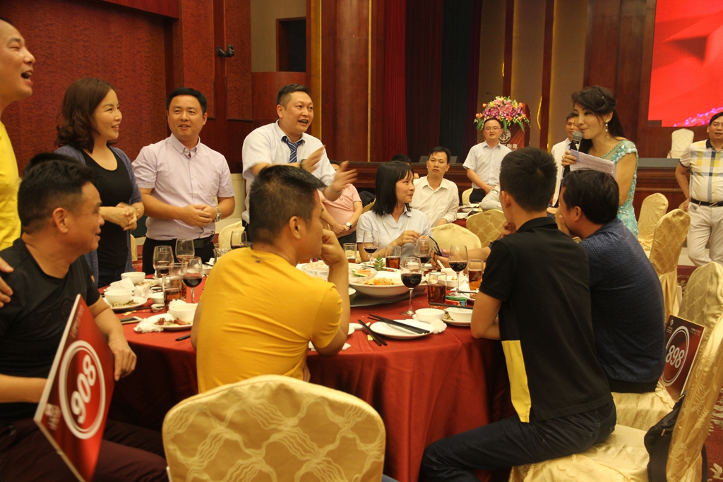 【革新踐行 聚變生贏(yíng)】將軍企業(yè)2016新品發(fā)布會(huì )成功舉辦
(圖54)