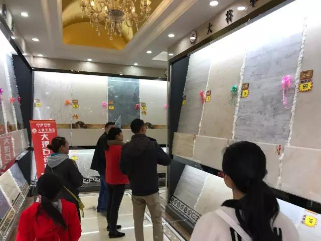 【終端捷報】美麗成都迎來(lái)了潮流新風(fēng)！
(圖2)