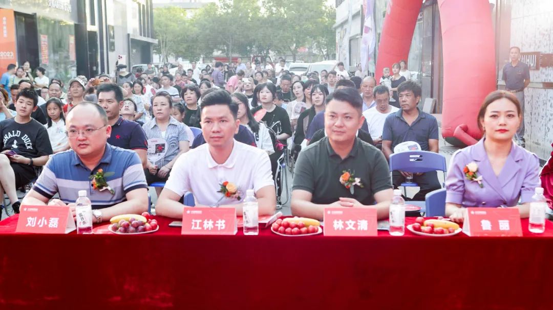 記錄·熱愛(ài)丨順勢謀局，解鎖超級大商背后的成長(cháng)密碼~(圖19)