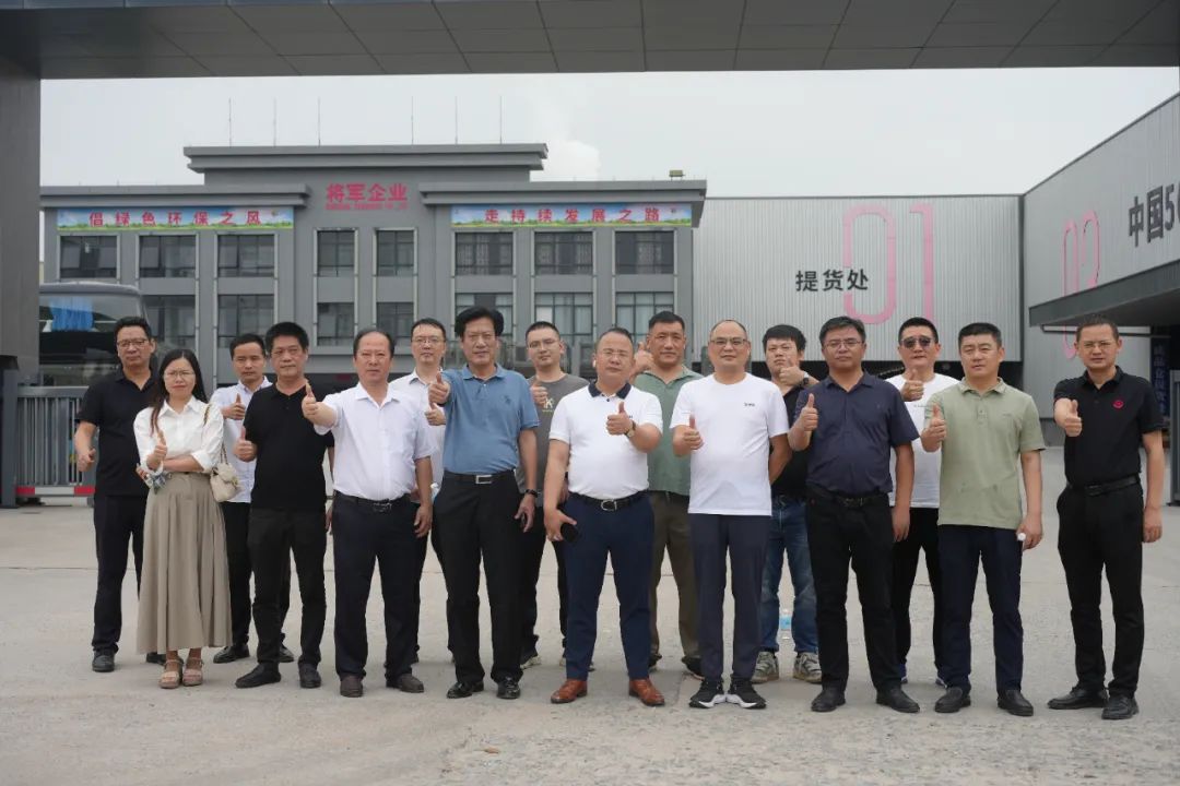 百億財富計劃丨大將軍瓷磚與多家工程運營(yíng)商達成戰略合作!(圖33) 百億財富計劃丨大將軍瓷磚與多家工程運營(yíng)商達成戰略合作!(圖33)
